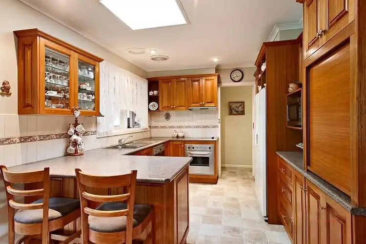 Sixth view of Homely house listing, 7 Davor Court, Burwood East VIC 3151