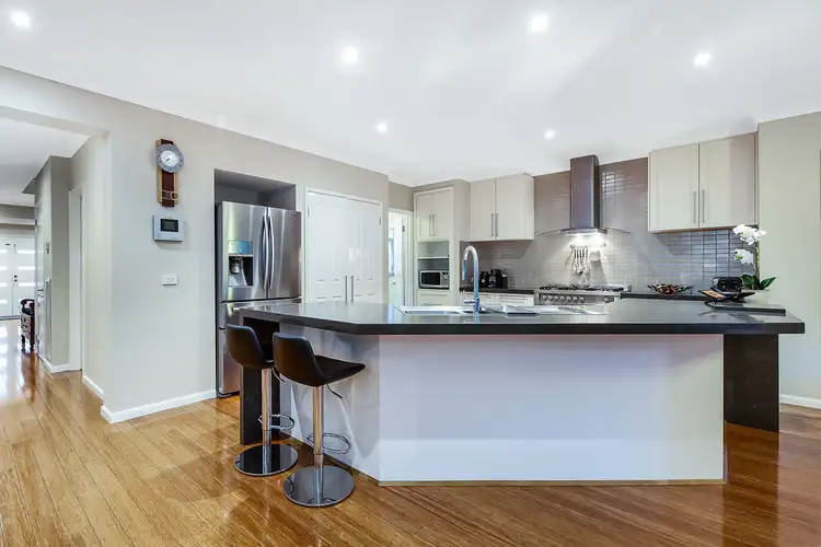 Second view of Homely house listing, 5 Royal Oak Court, Mulgrave VIC 3170