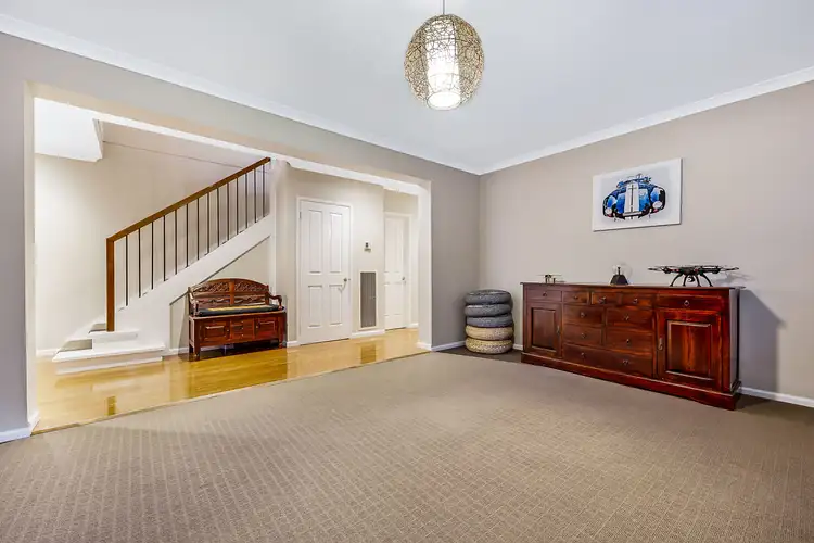 Sixth view of Homely house listing, 5 Royal Oak Court, Mulgrave VIC 3170