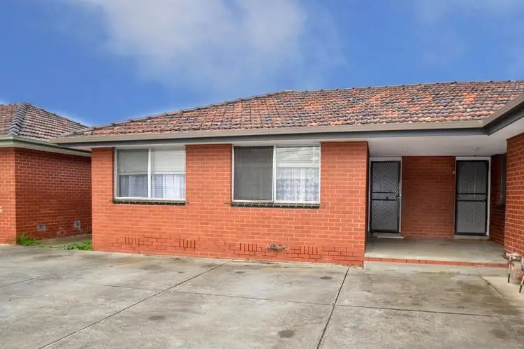 17 Caroline Street