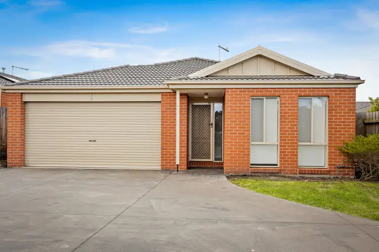 4/14 Shakespeare Court, Drouin VIC 3818