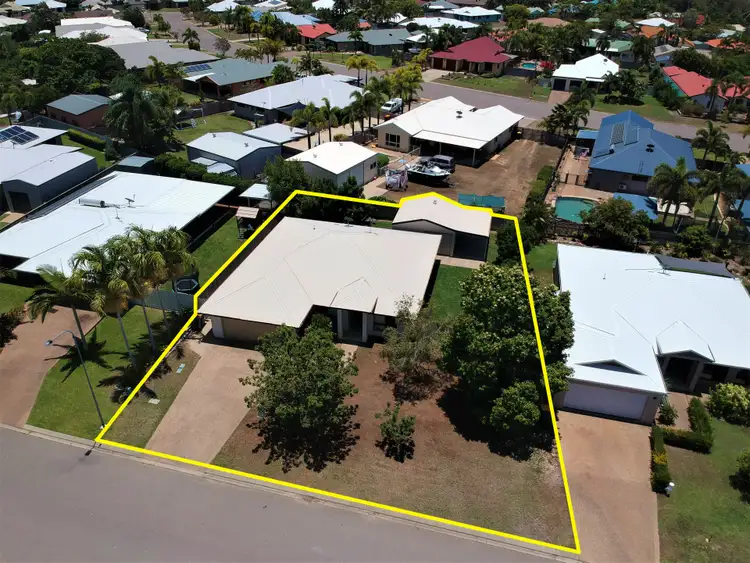 Second view of Homely house listing, 14 Donostia Crescent, Bushland Beach QLD 4818