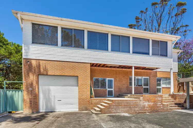 16 Planthurst Road, Carlton NSW 2218