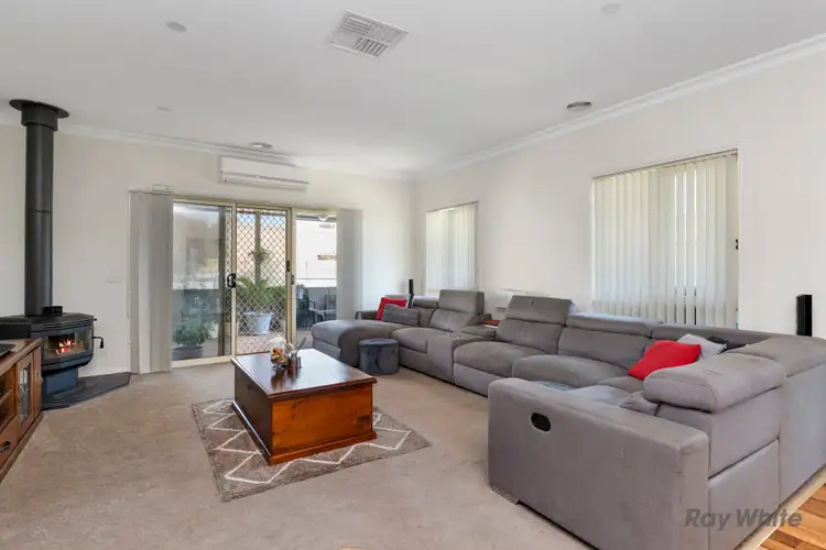 Fifth view of Homely house listing, 4 Peppermint Place, Benalla VIC 3672