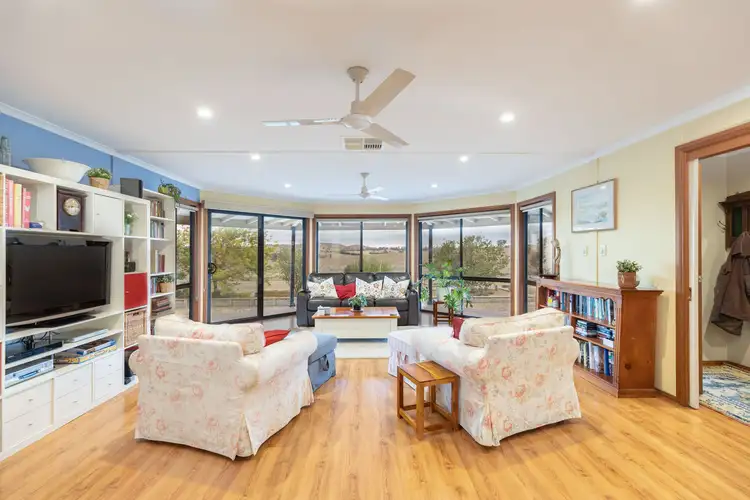 202 Yeumburra Road, Murrumbateman NSW 2582