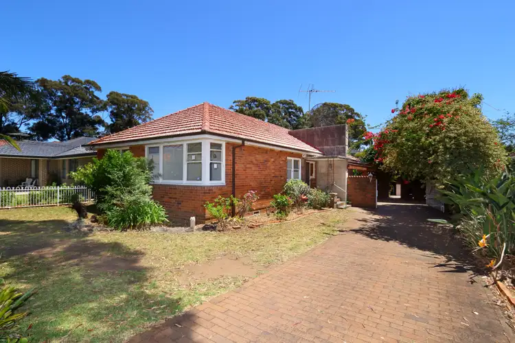 30 Tallawalla Street, Beverly Hills NSW 2209