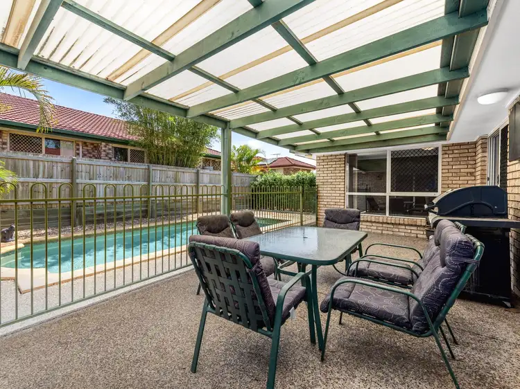 64 Oakmont Avenue, Oxley QLD 4075