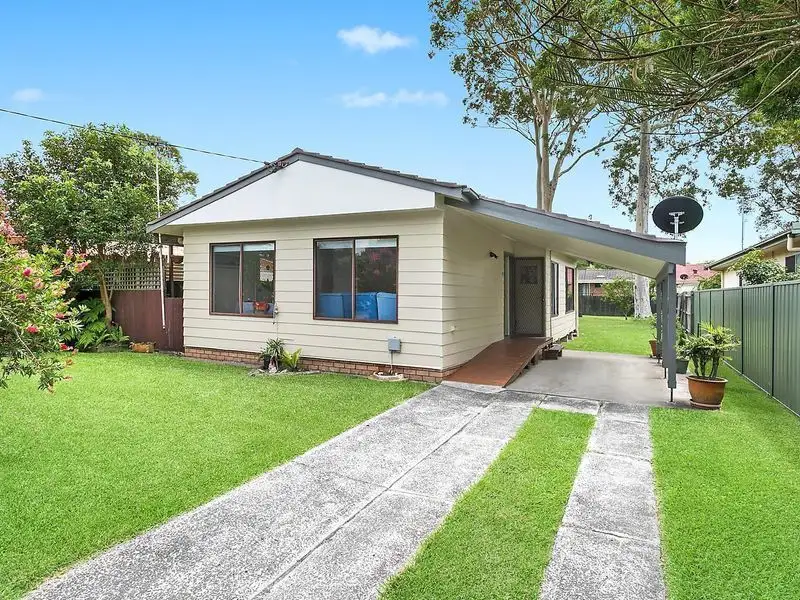 Main view of Homely house listing, 7 Jean Avenue, Berkeley Vale NSW 2261