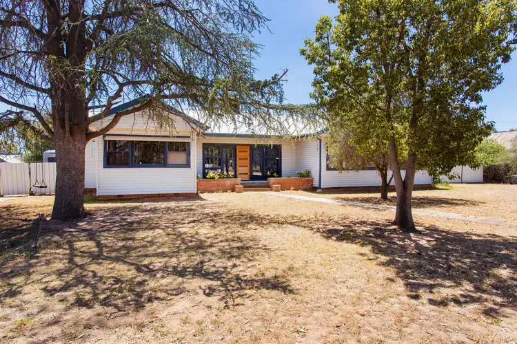 11 Bumbaldry Street (Koorawatha), Cowra NSW 2794