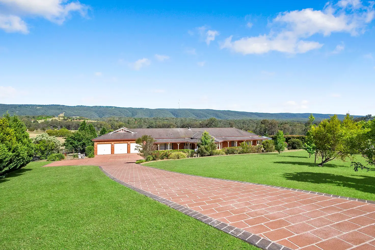 Main view of Homely house listing, 19 Linksview Place, Kurrajong NSW 2758