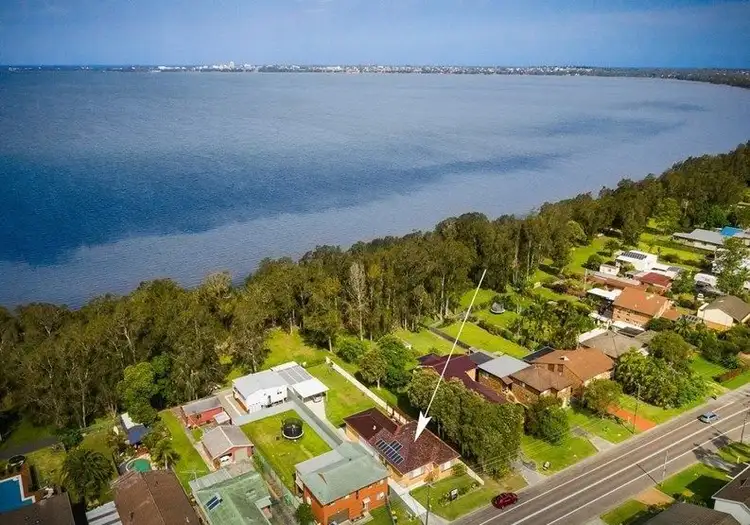Second view of Homely house listing, 207 Lakedge Avenue, Berkeley Vale NSW 2261