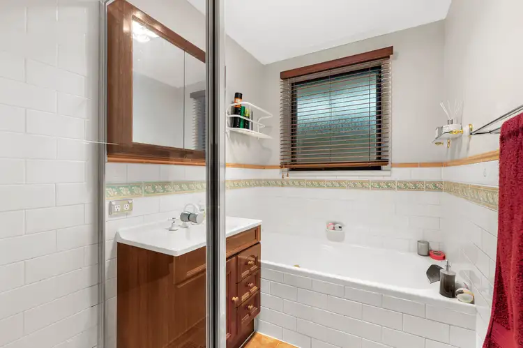 Fifth view of Homely house listing, 10 Dorothea Court, Bundoora VIC 3083