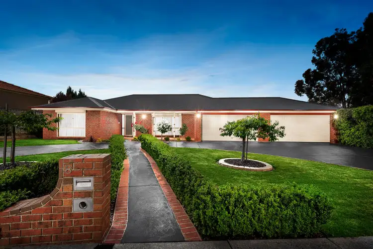 8 Hume Drive, Lysterfield VIC 3156