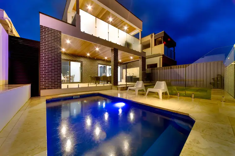 118 Seaview Road, Tennyson SA 5022