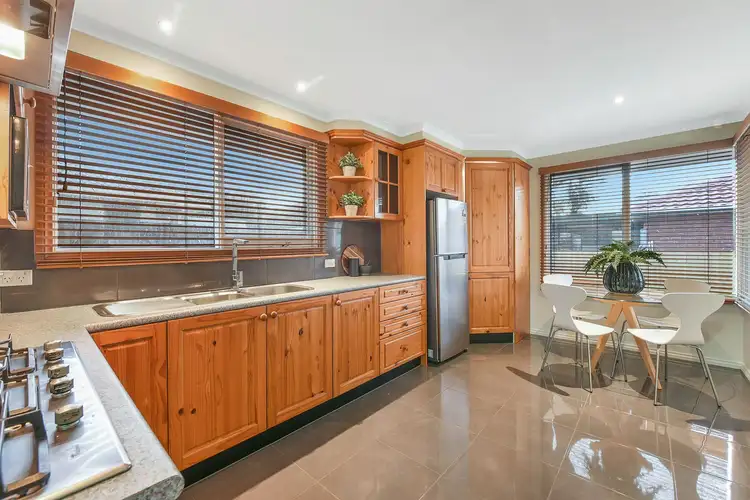 Fourth view of Homely unit listing, 6 Garnet Court, Hampton Park VIC 3976
