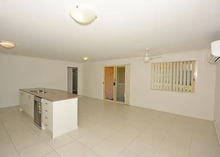 Sixth view of Homely house listing, 5 Peat Court, Nikenbah QLD 4655