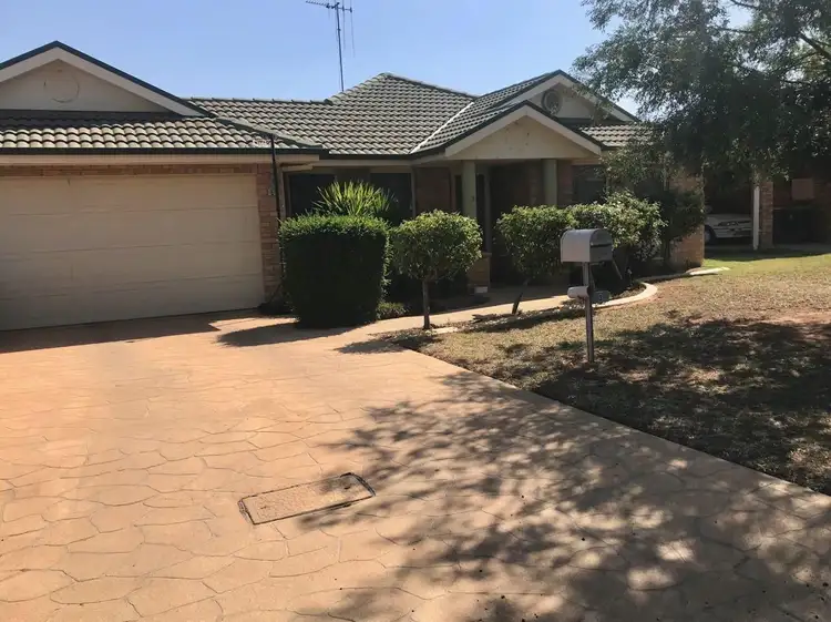 3 Ebelina Crescent, Parkes NSW 2870