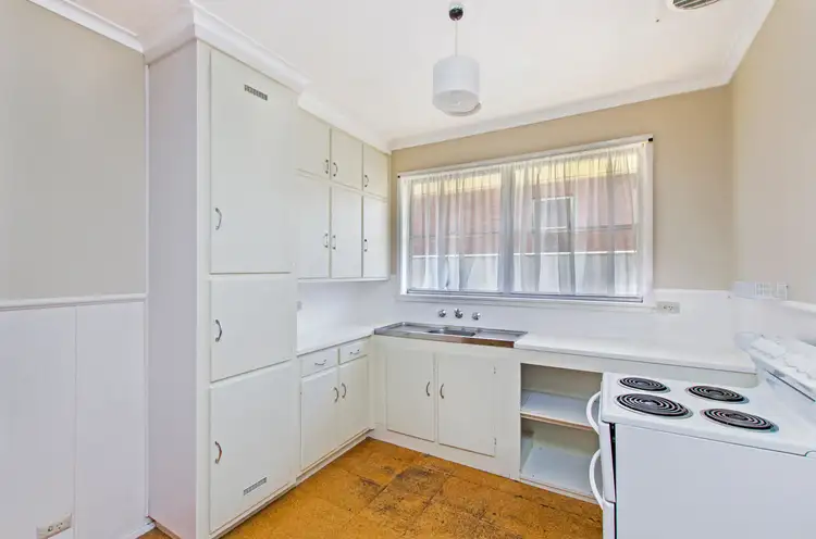 Third view of Homely house listing, 10 Rutledge Street, Warrnambool VIC 3280