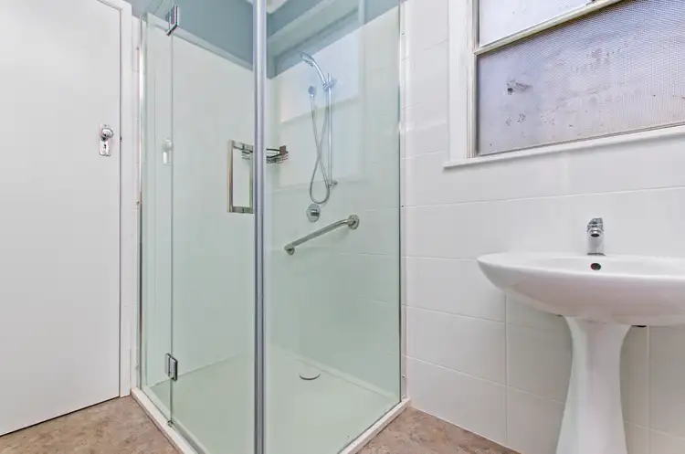 Sixth view of Homely house listing, 10 Rutledge Street, Warrnambool VIC 3280