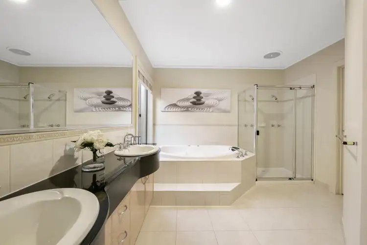 Fourth view of Homely house listing, 8 Eildon Circuit, Taylors Hill VIC 3037