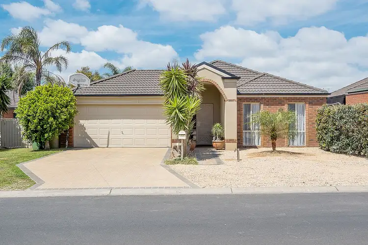 Second view of Homely house listing, 9 Tusmore Rise, Craigieburn VIC 3064