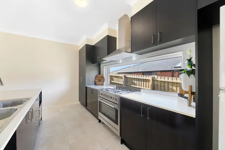 Main view of Homely house listing, 5 Appleporch Way, Drouin VIC 3818