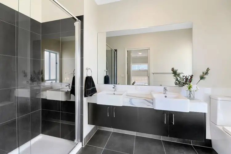 Third view of Homely house listing, 5 Appleporch Way, Drouin VIC 3818