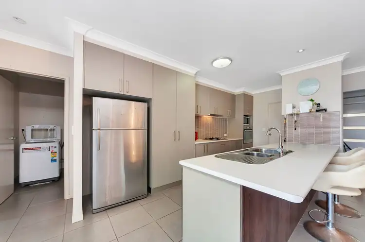 8 Charnley Avenue, Bentley Park QLD 4869