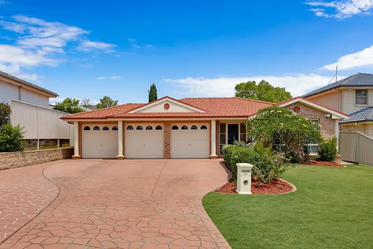 161 Kellerman Drive, St Helens Park NSW 2560