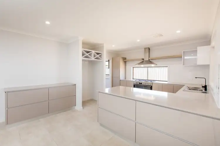 Fifth view of Homely house listing, 4 Linney Road, Mildura VIC 3500