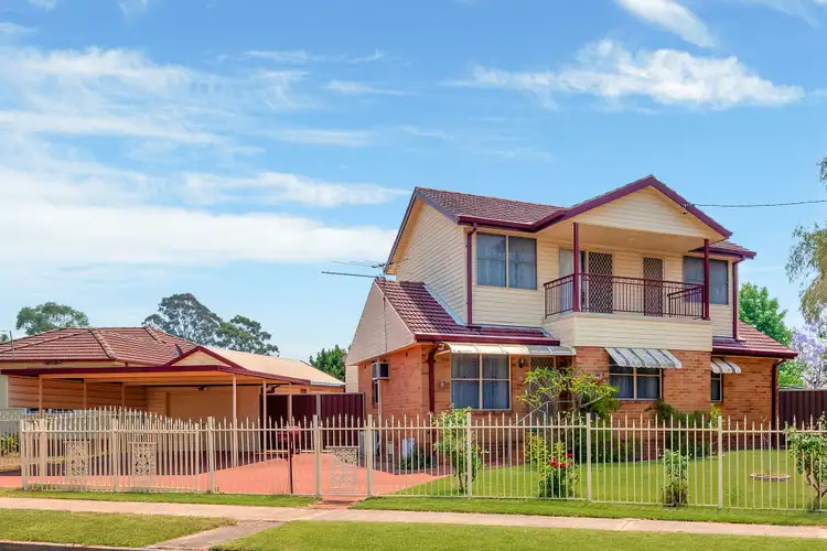 54 Tumbarumba Crescent, Heckenberg NSW 2168