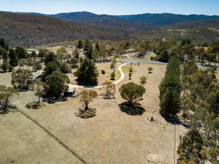 64 Pine Grove, Jindabyne NSW 2627