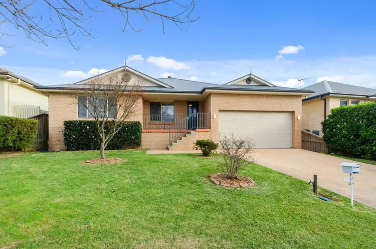 34 Kingsbury Circuit