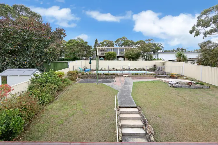 Second view of Homely house listing, 5 Laelana Avenue, Budgewoi NSW 2262