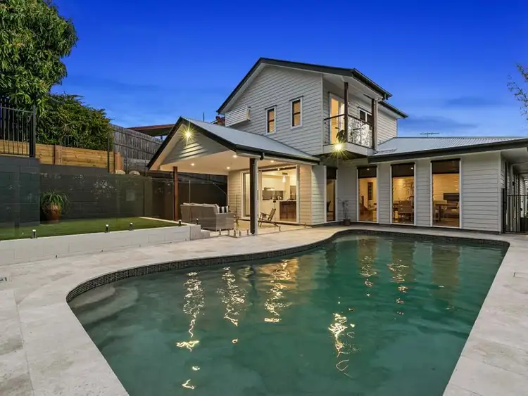 12 Beryl Crescent, Holland Park QLD 4121