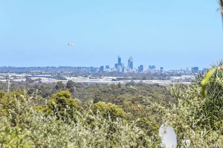 Fourth view of Homely house listing, 7 Judith Road, Wattle Grove WA 6107
