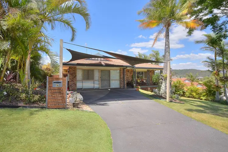4 Pinehill Drive, Oxenford QLD 4210