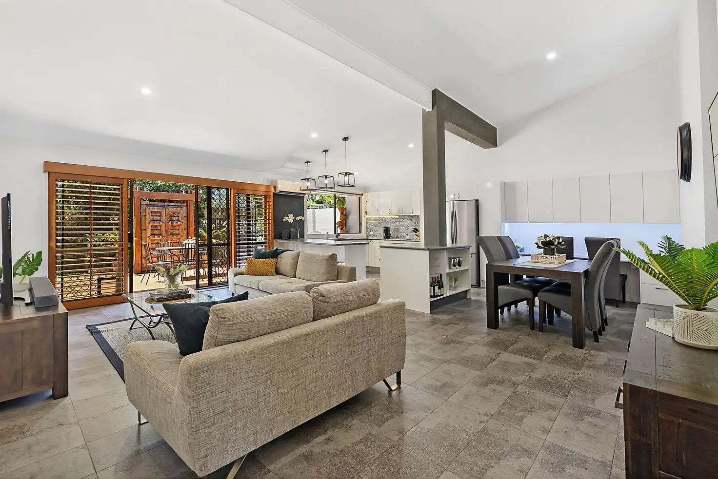 Main view of Homely unit listing, 3/7 Campbell Street, Bundall QLD 4217