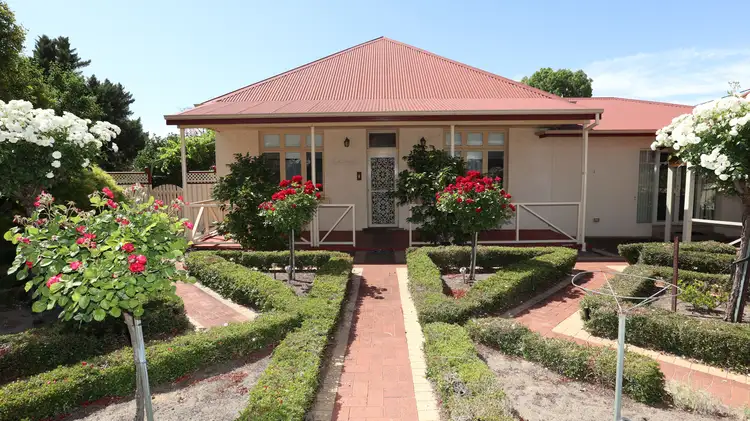 12 Jersey Street, Narrogin WA 6312