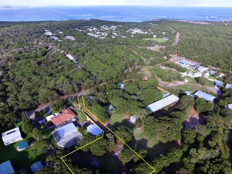 17 Peppermint Way, Peaceful Bay WA 6333
