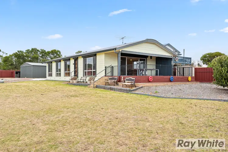 6 Pearce Road, Clayton Bay SA 5256