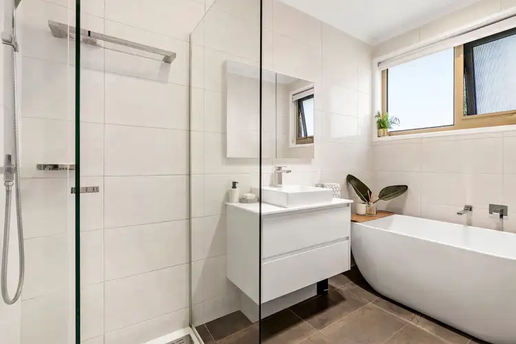 Seventh view of Homely townhouse listing, 2/6 Adrienne Crescent, Mount Waverley VIC 3149