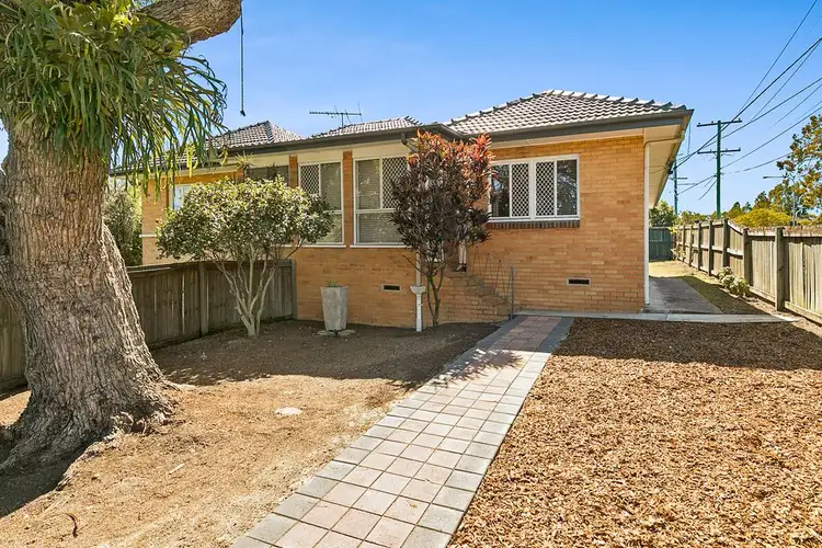 1/70 Newbolt Street, Holland Park QLD 4121
