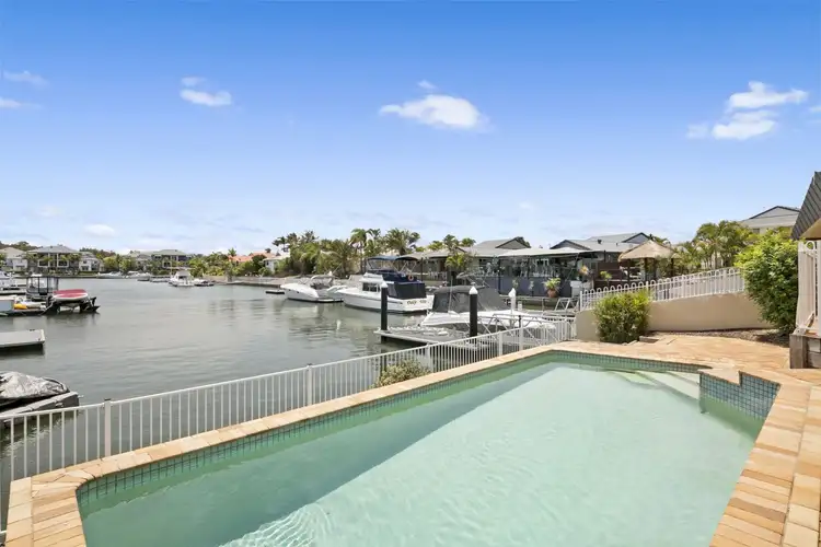 38 Medika Street, Runaway Bay QLD 4216