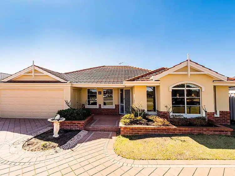 15 Alora Drive, Port Kennedy WA 6172