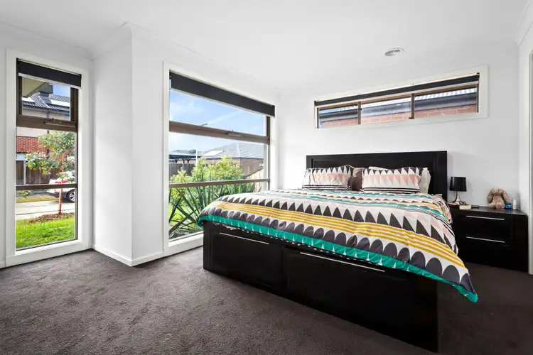 44 Lotus Street, Pakenham VIC 3810