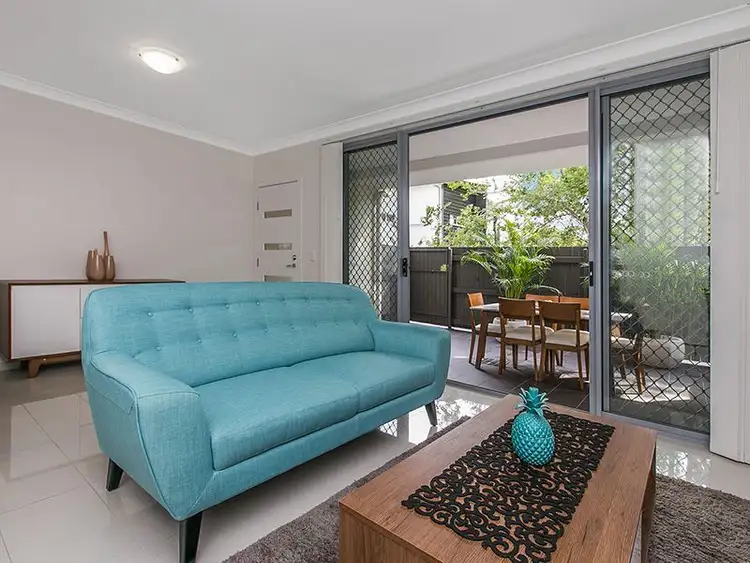 Third view of Homely unit listing, 2/11 Cottenham Street, Fairfield QLD 4103