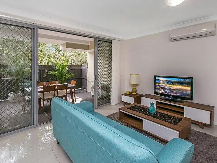 Fifth view of Homely unit listing, 2/11 Cottenham Street, Fairfield QLD 4103