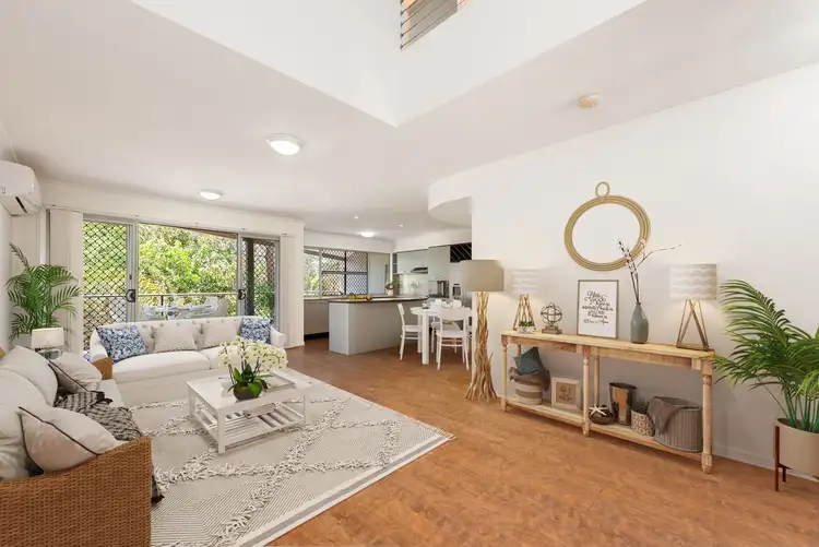 Main view of Homely house listing, 2/52 Bevan Street, Mount Gravatt East QLD 4122
