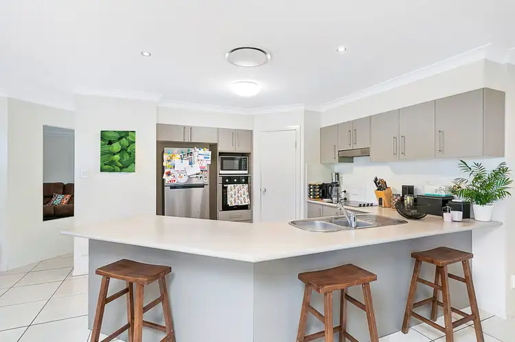 46 Aquila Street, Redland Bay QLD 4165